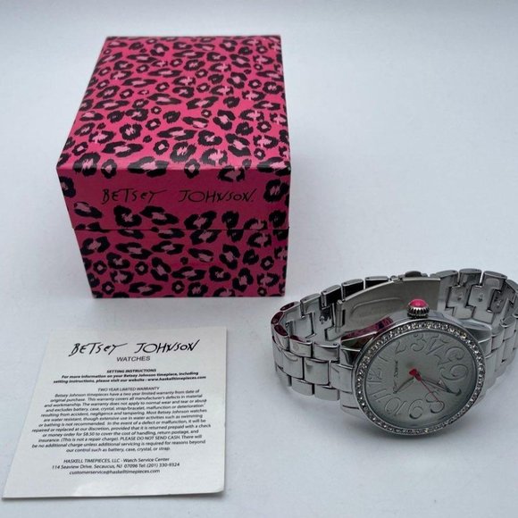 Betsey Johnson BJS00190-03 Silver Stainless Steel Analog Dial Womens Wrest Watch - Picture 6 of 6